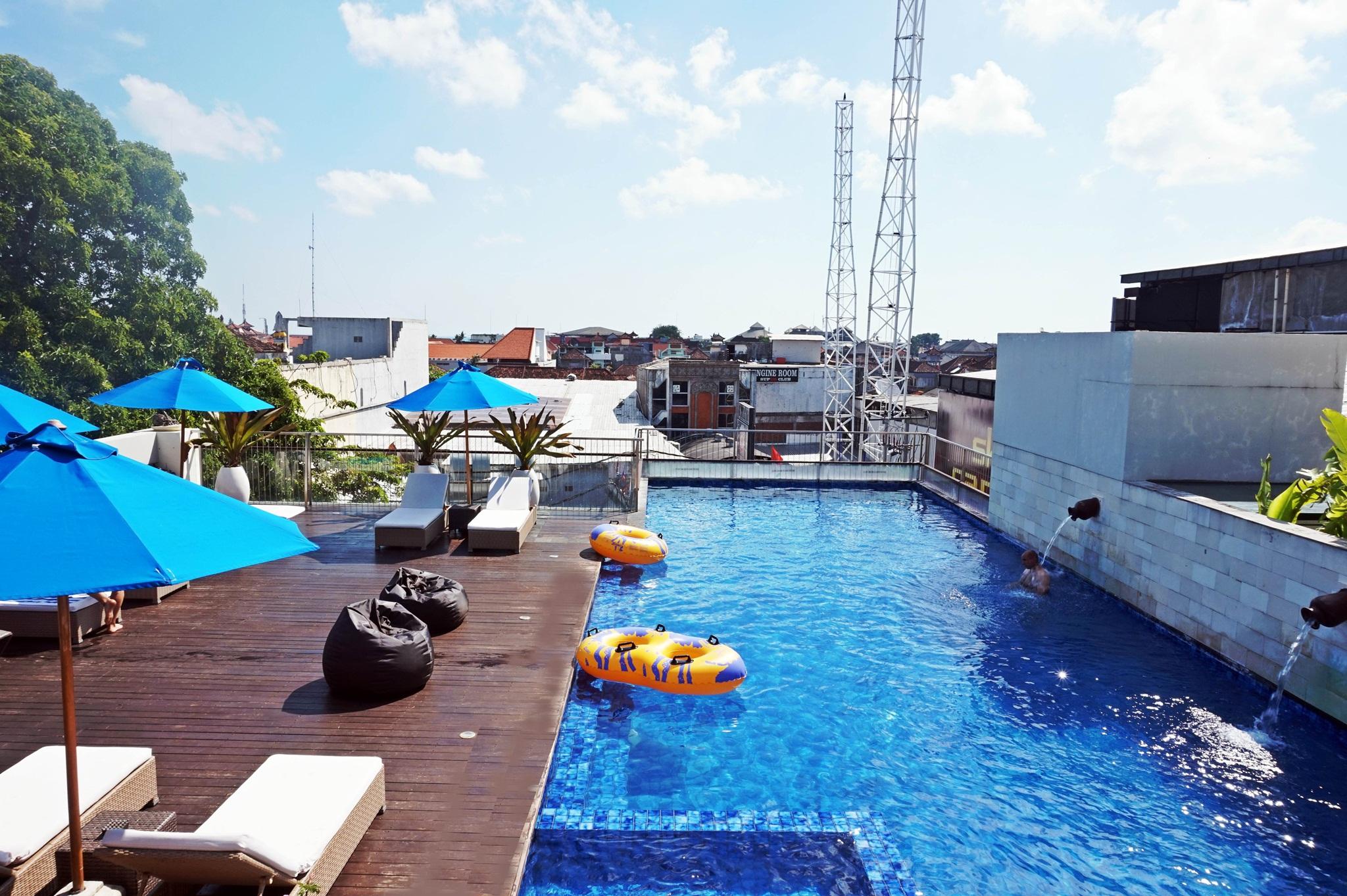 J4 Hotels Legian Exterior photo